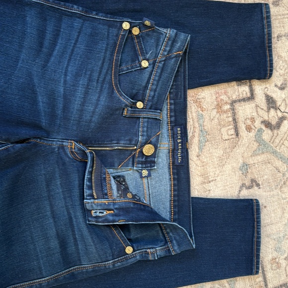 Rock & Republic Women's Berlin Skinny Jeans - Picture 2 of 3